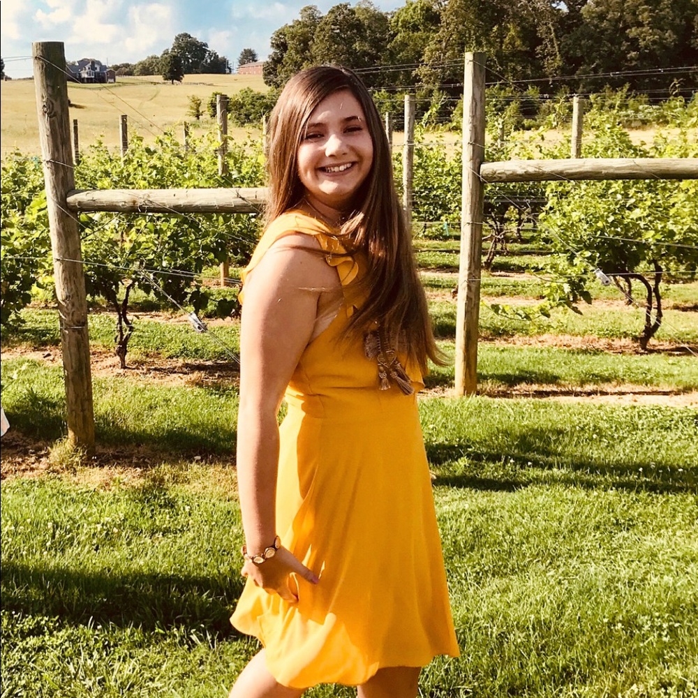 Meet your Posher, Madison